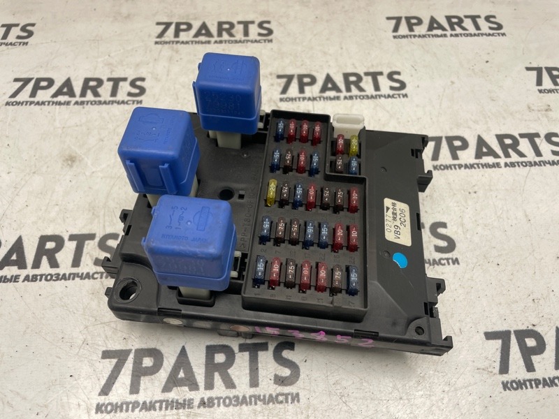 Блок предохранителей NISSAN SAFARI WTY61 ZD30DDTI 2002 (б/у)