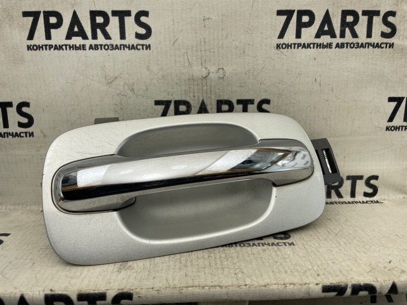 Ручка двери TOYOTA VISTA ZZV50 1ZZFE 2001 задняя правая (б/у)