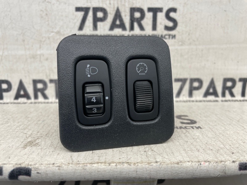 Кнопка MITSUBISHI PAJERO V65W 6G74 2003 (б/у)