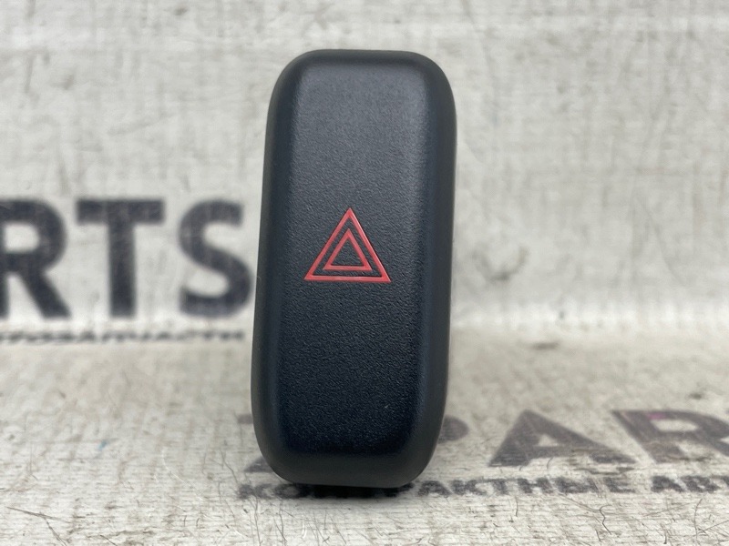 Кнопка MITSUBISHI PAJERO IO H76W 4G93 1998 (б/у)