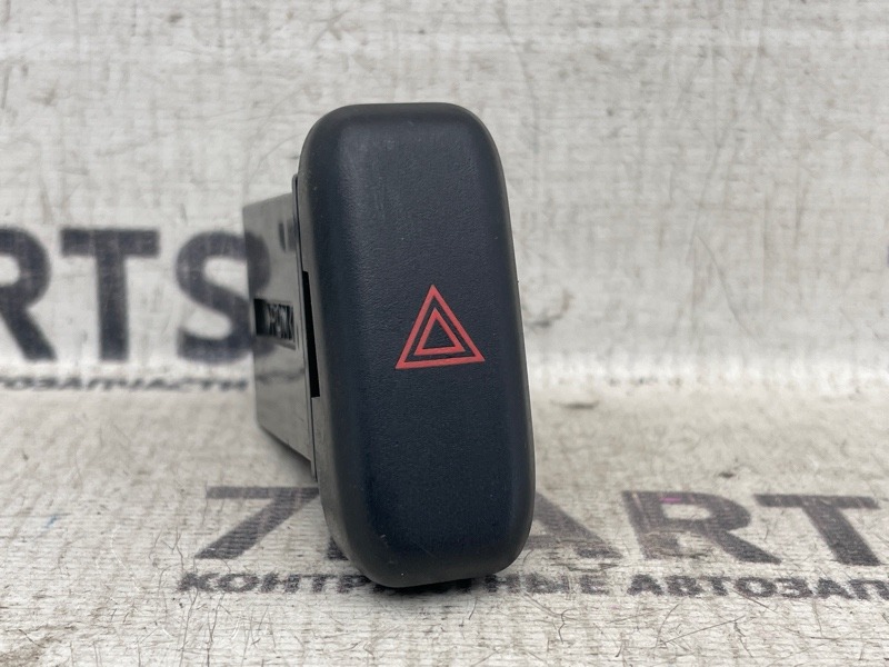 Кнопка MITSUBISHI PAJERO IO H76W 4G93 2000 (б/у)