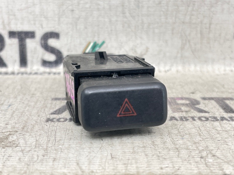 Кнопка TOYOTA CALDINA ST215 (б/у)