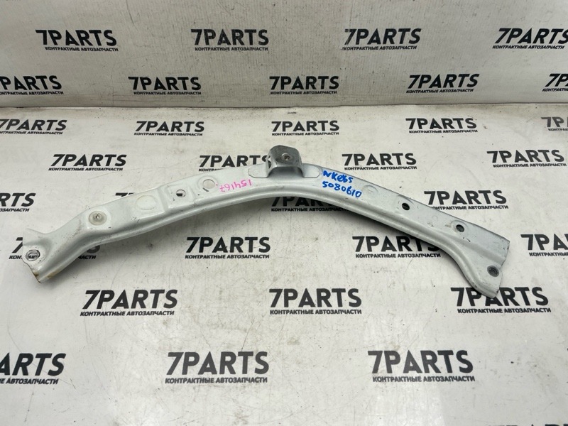 Планка телевизора TOYOTA COROLLA AXIO NKE165 1NZFXE 2016 передняя правая (б/у)