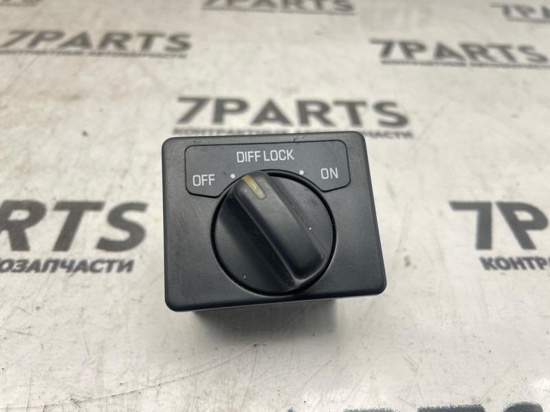 Кнопка NISSAN SAFARI WTY61 ZD30DDTI 2002 (б/у)