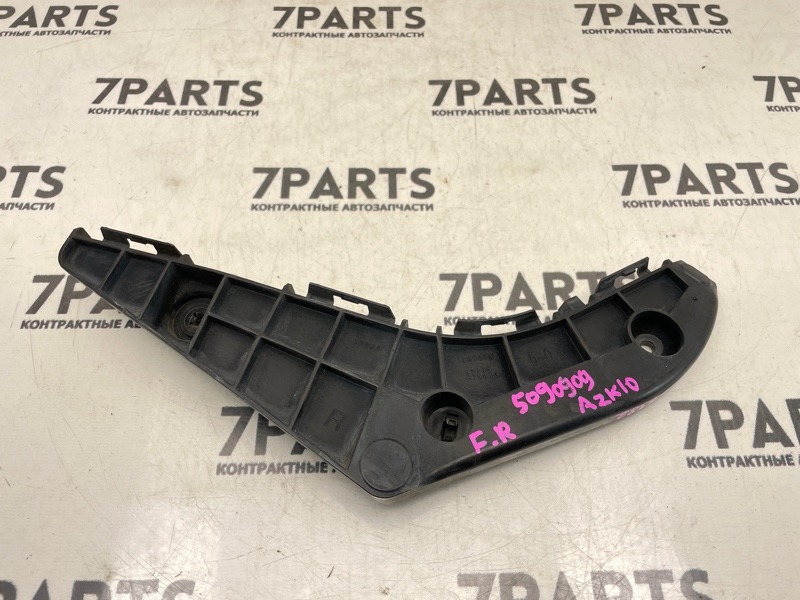Крепление бампера переднее правое TOYOTA SAI AZK10 52115-75010 контрактная