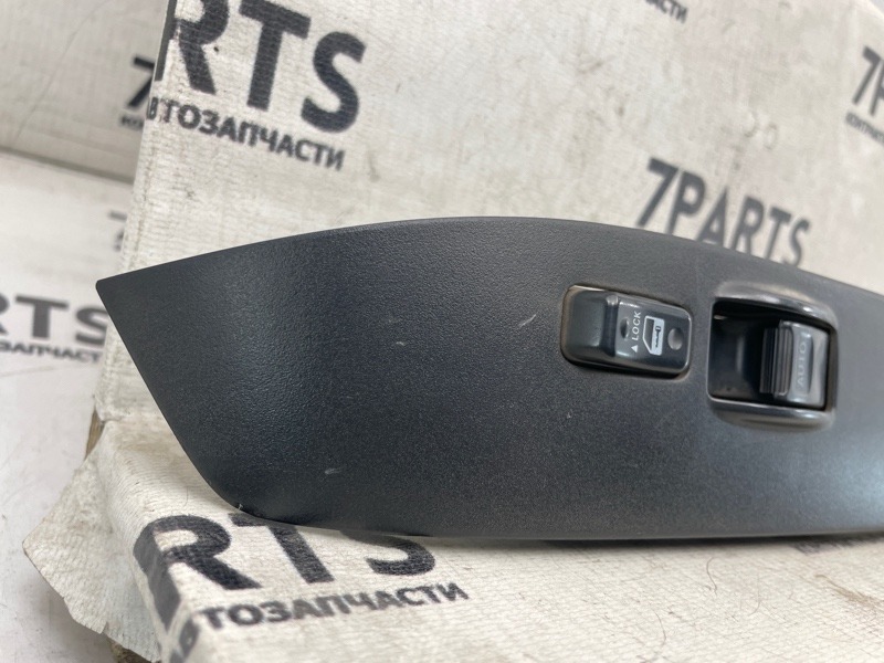 Блок упр. стеклоподьемниками передний правый BROBOX NCP50