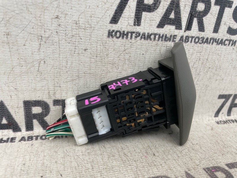 Кнопка NISSAN PRIMERA TP12 QR20DE