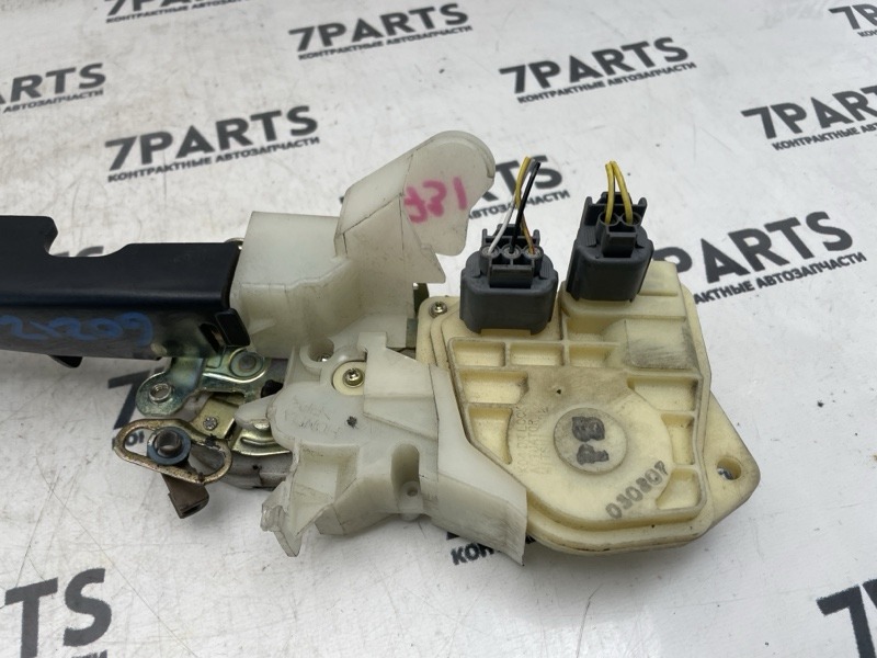 Замок двери передний правый HONDA STREAM RN1 D17A Замок двери передний правый HONDA STREAM RN1 D17A
