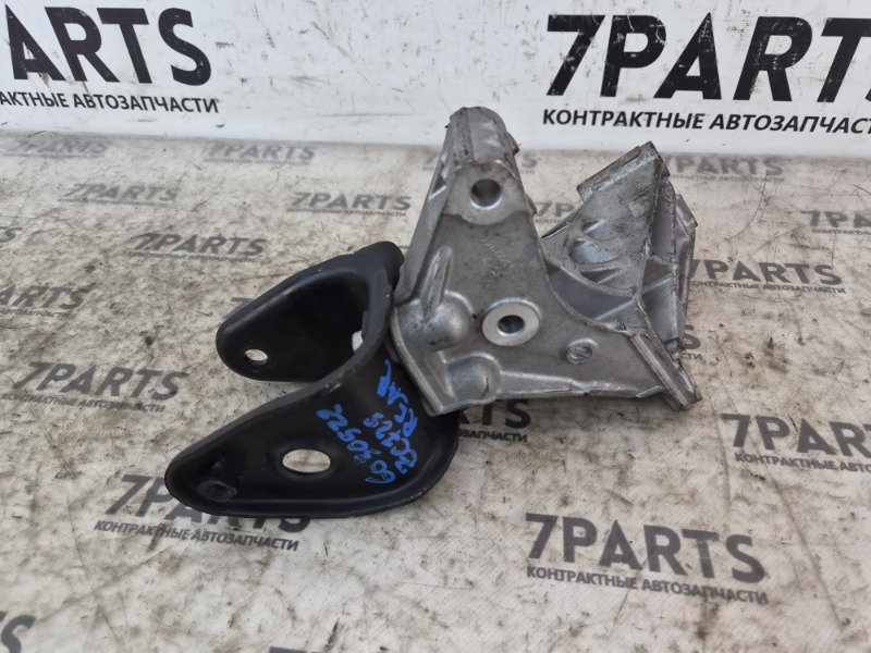 Кронштейн опоры двигателя задний SWIFT 2013 ZC72S K12B