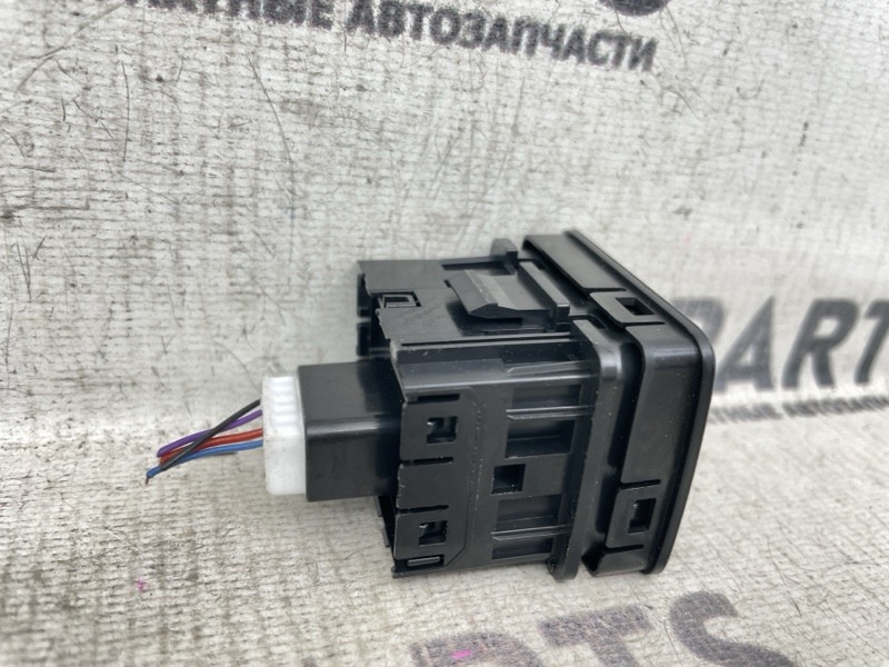 Кнопка SUZUKI IGNIS FF21S K12C