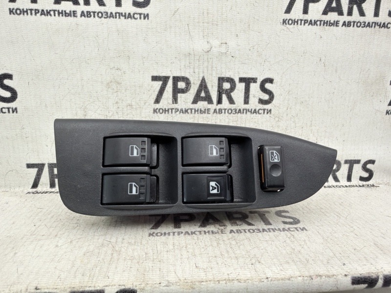 Блок упр. стеклоподьемниками передний правый DAIHATSU ESSE L235S KFVE 84820-B2090 контрактная