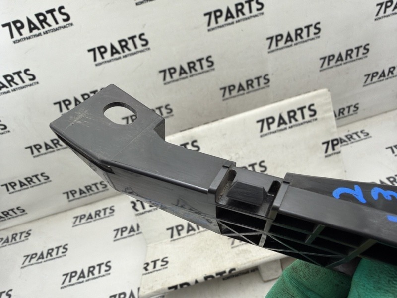 Крепление бампера заднее левое MITSUBISHI COLT PLUS Z23W 4A91