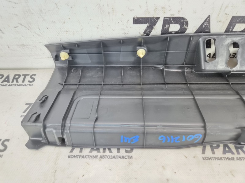 Накладка замка багажника CIVIC 2002 EU1 D15B