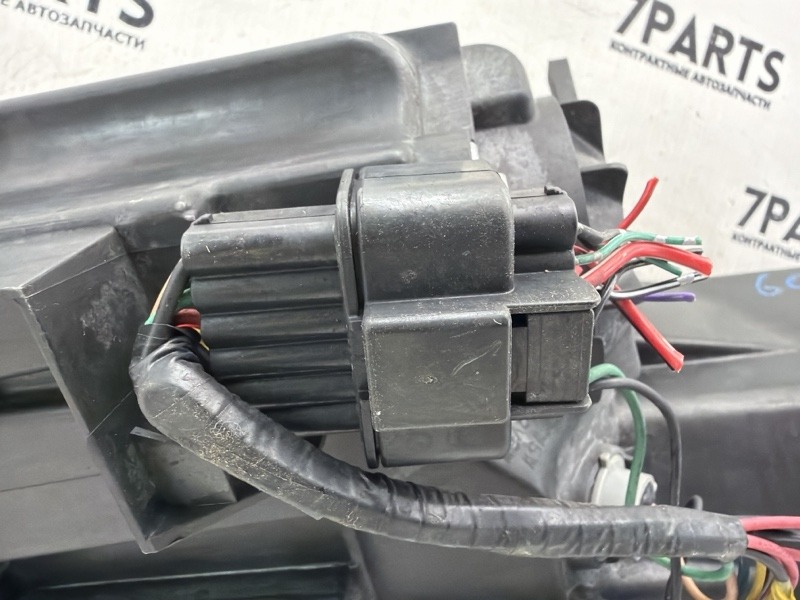 Фара передняя правая COLT PLUS 2009 Z23W 4A91