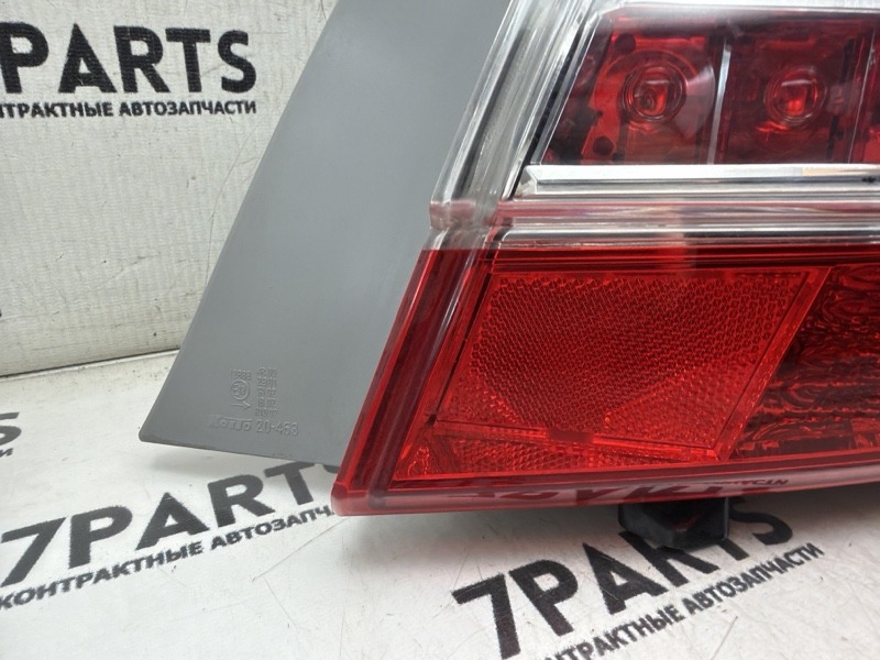 Стоп задний правый PREMIO 2015 ZRT260 2ZRFAE