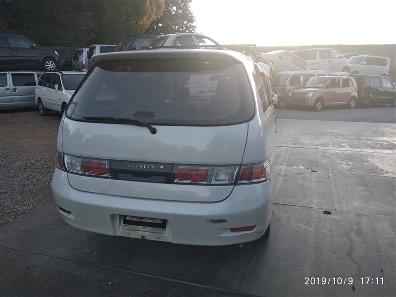 Автомобиль TOYOTA GAIA SXM10 3SFE 2000 года в разбор