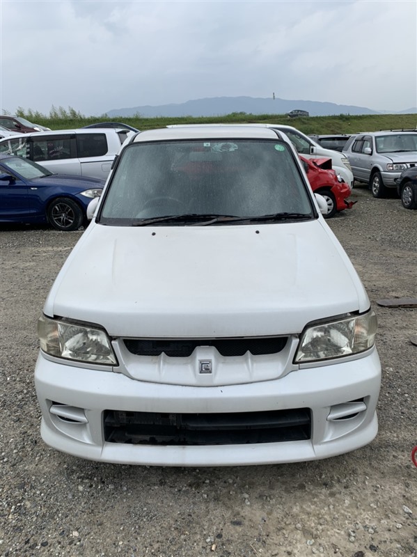 Автомобиль NISSAN CUBE AZ10 CGA3DE 2000 года в разбор