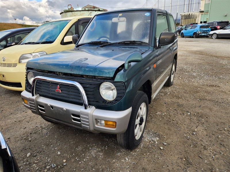 Автомобиль MITSUBISHI PAJERO MINI H56A 4A30 1995 года в разбор