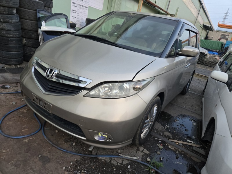 Автомобиль HONDA ELYSION RR1 K24A 2004 года в разбор