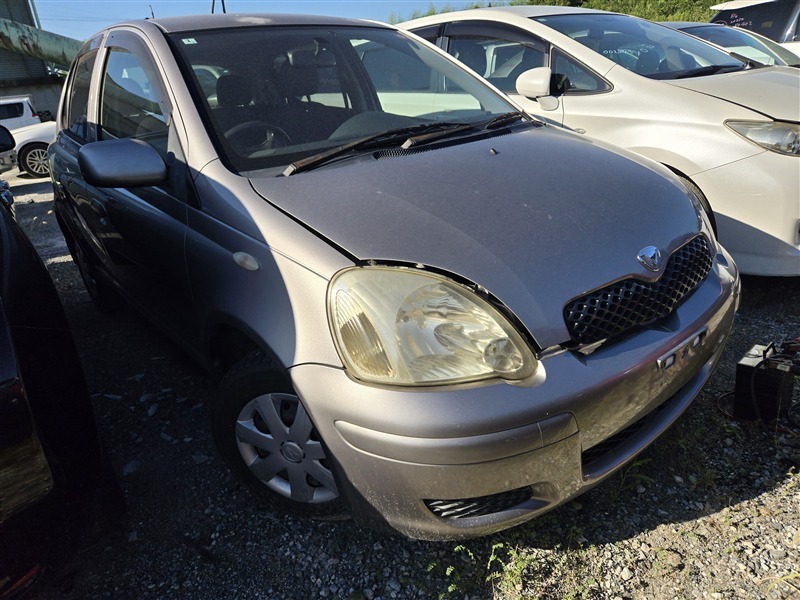 Автомобиль TOYOTA VITZ SCP10 1SZFE 2004 года в разбор