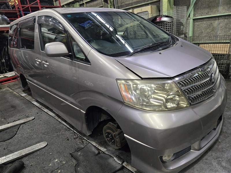 Автомобиль TOYOTA ALPHARD ANH15 2AZFE 2004 года в разбор