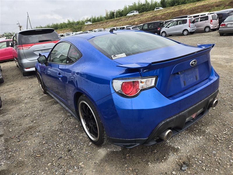Автомобиль SUBARU BRZ ZC6 FA20DHWB9A 2012 года в разбор