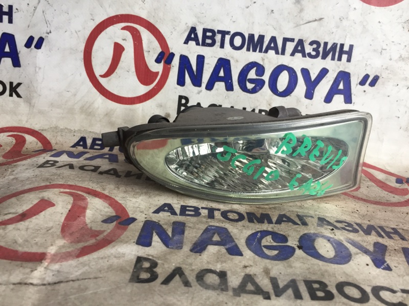 Туманка Toyota Brevis JCG10 передняя правая 5117