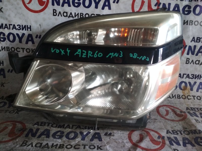 Фара Toyota Voxy AZR60 передняя левая 28183