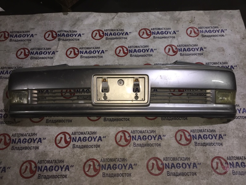 Бампер Toyota Crown Majesta UZS171 передний COLOR 1C0