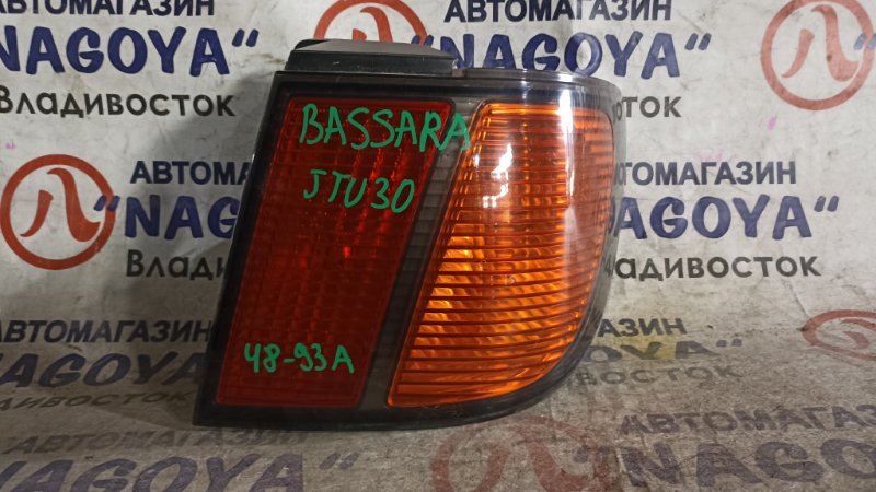 Стоп-сигнал Nissan Bassara JTU30 задний правый 4893A