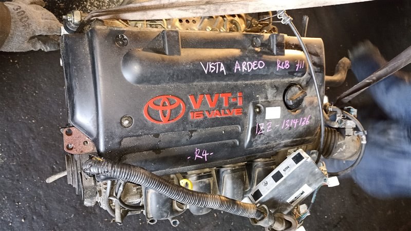 Двигатель Toyota Vista Ardeo ZZV50 1ZZ-FE 1314136
