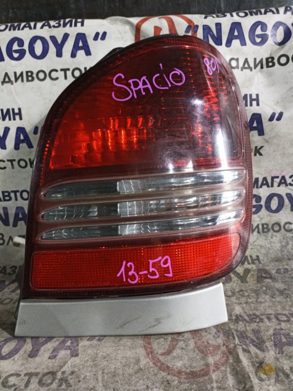 Стоп-сигнал Toyota Corolla Spacio AE111 4A-FE задний правый 1359