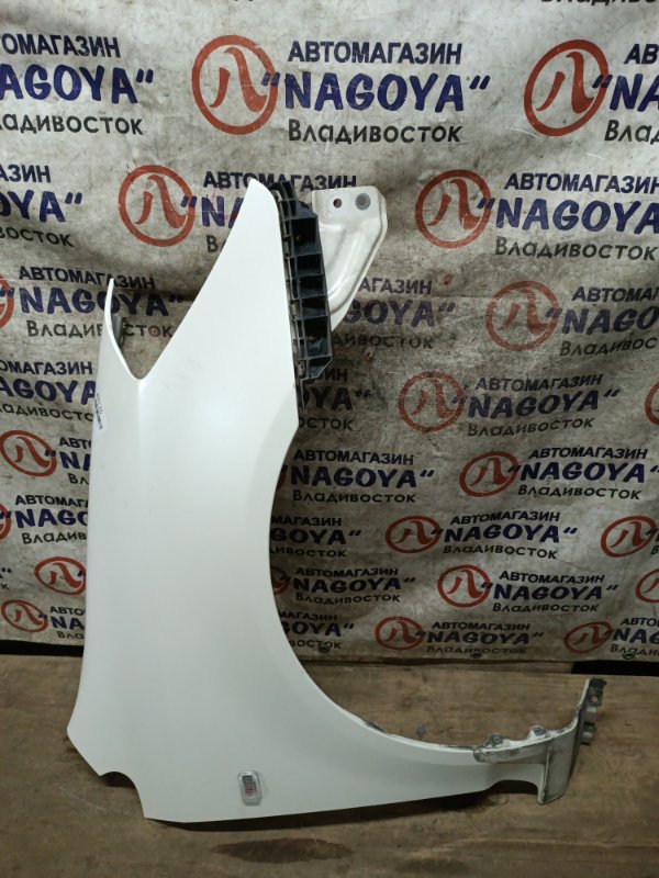 Крыло Honda Stream RN3 переднее правое 2 MODEL