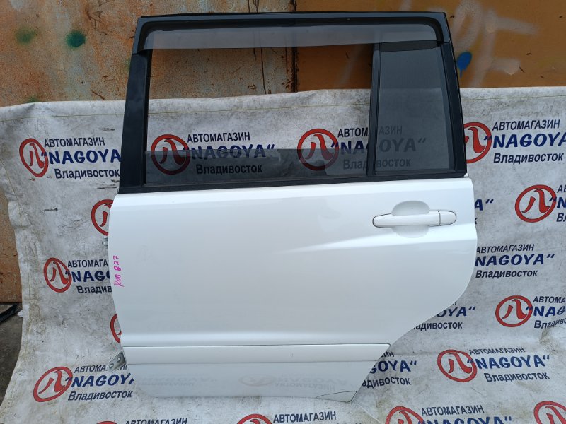 Дверь Toyota Kluger MCU25 1MZ-FE задняя левая COLOR 062