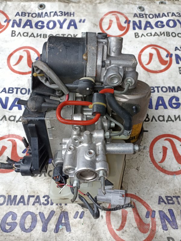 Главный тормозной цилиндр Toyota Brevis JCG10 1JZ-FSE