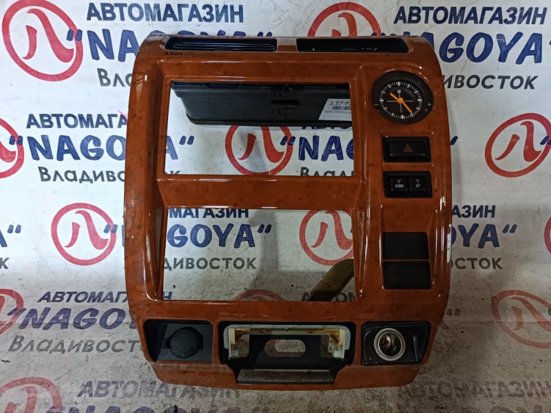 Консоль магнитофона Toyota Land Cruiser Prado RZJ95 3RZ-FE