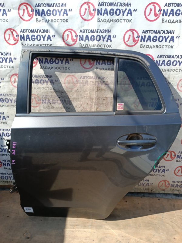 Дверь Toyota Ist NCP110 1NZ-FE задняя левая COLOR 1G3