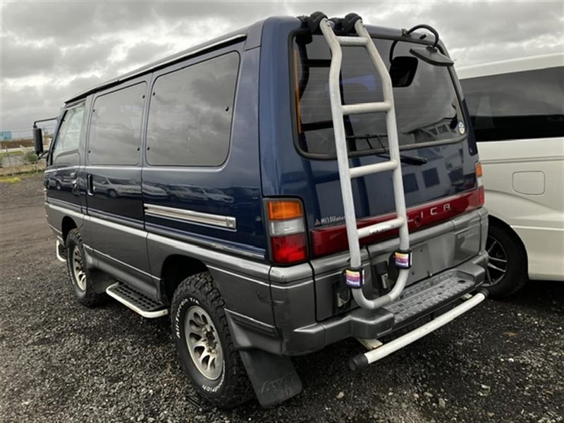 Лестница Mitsubishi Delica P25W 4D56 задняя