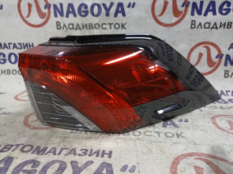 Стоп-сигнал Toyota Rav4 AXAH52 задний правый 4297