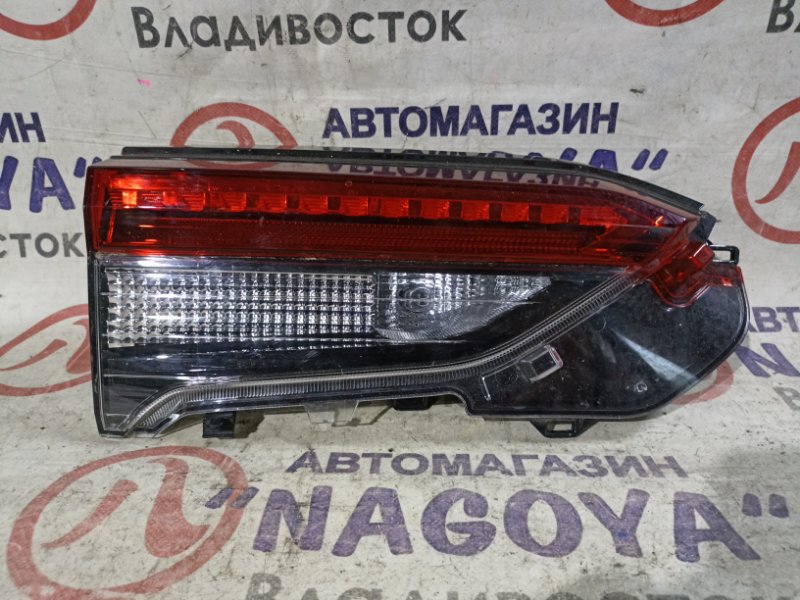 Стоп-вставка Toyota Rav4 AXAH52 задняя левая 4298