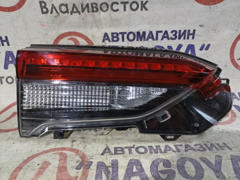 Стоп-вставка Toyota Rav4 AXAH52 задняя левая 4298