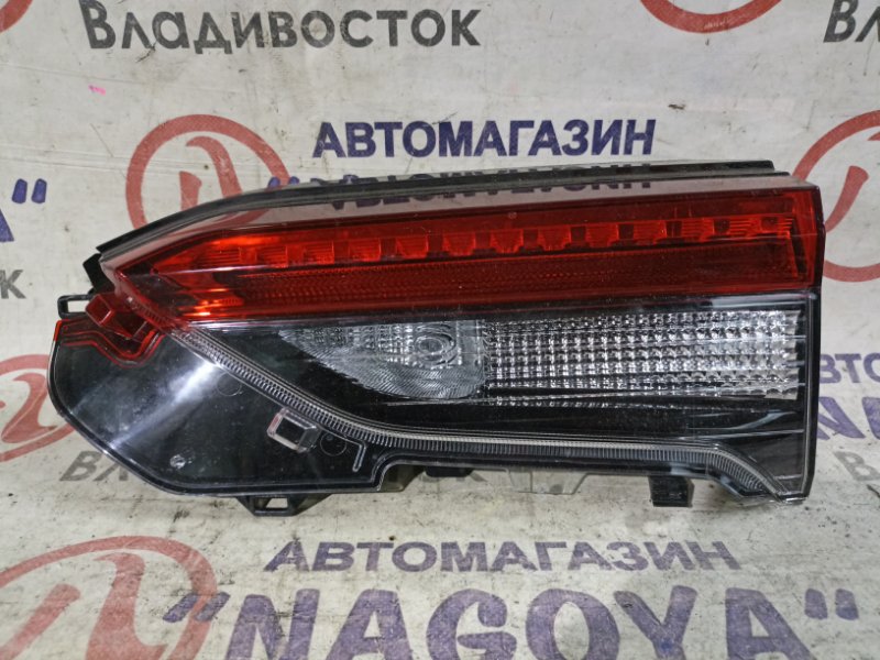 Стоп-вставка Toyota Rav4 AXAH52 задняя правая 4298