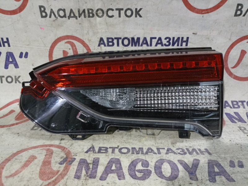 Стоп-вставка Toyota Rav4 AXAH52 задняя правая 4298