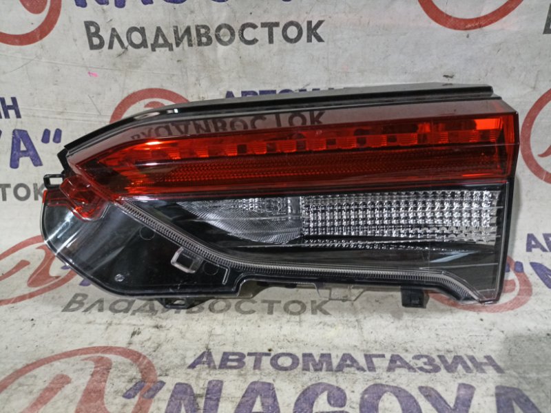 Стоп-вставка Toyota Rav4 AXAH52 задняя правая 4298