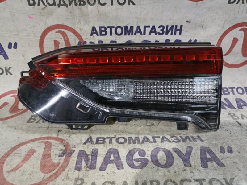 Стоп-вставка Toyota Rav4 AXAH52 задняя правая 4298