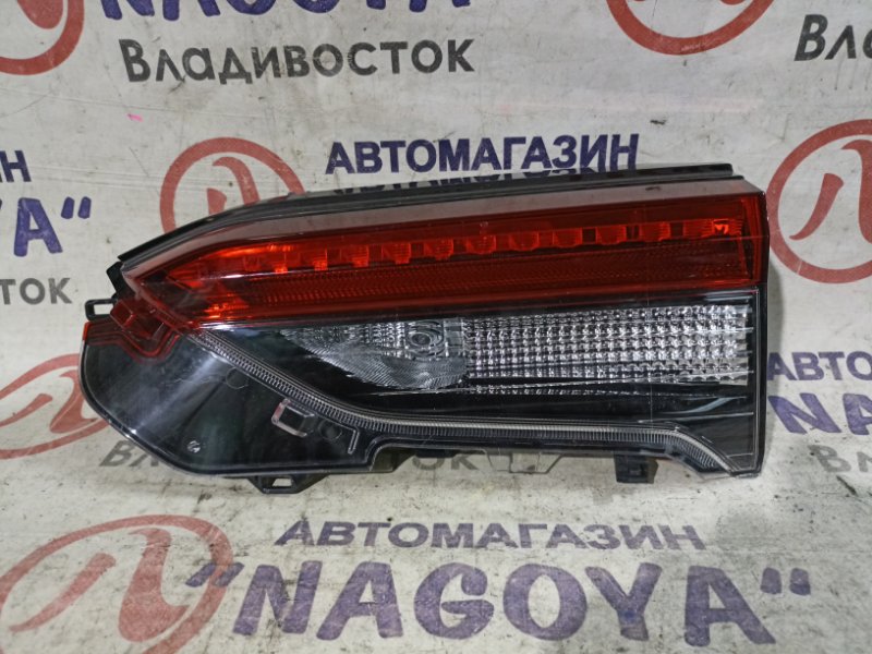 Стоп-вставка Toyota Rav4 AXAH52 задняя правая 4298