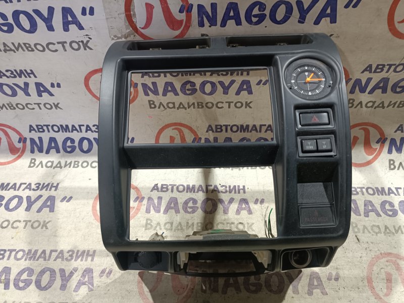 Консоль магнитофона Toyota Land Cruiser Prado VZJ95