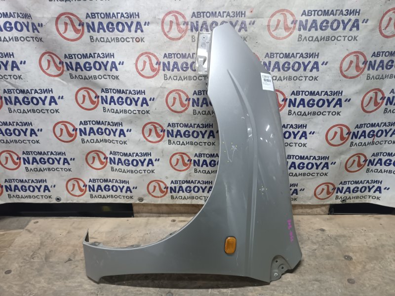 Крыло Toyota Prius NHW11 1NZ-FXE переднее левое COLOR 1C5