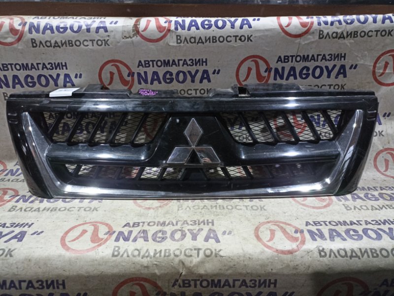 Решетка Mitsubishi Pajero V75W 6G74 передняя 2 MODEL