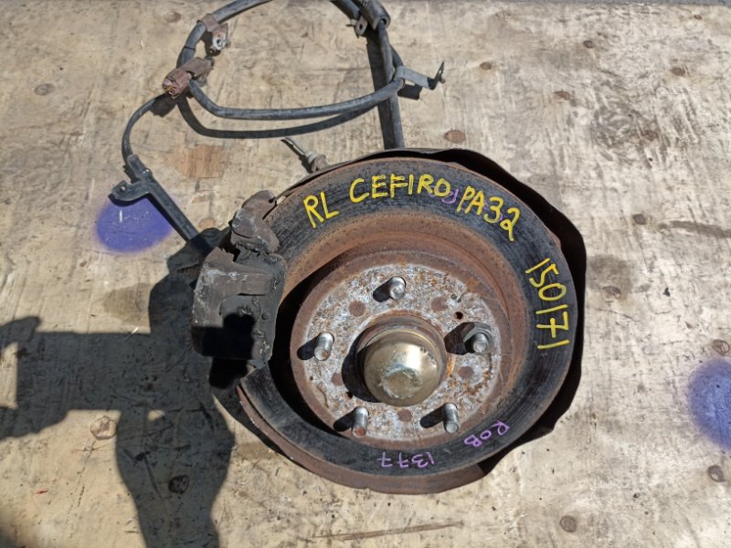 Ступица Nissan Cefiro PA32 VQ25DE задняя левая ABS